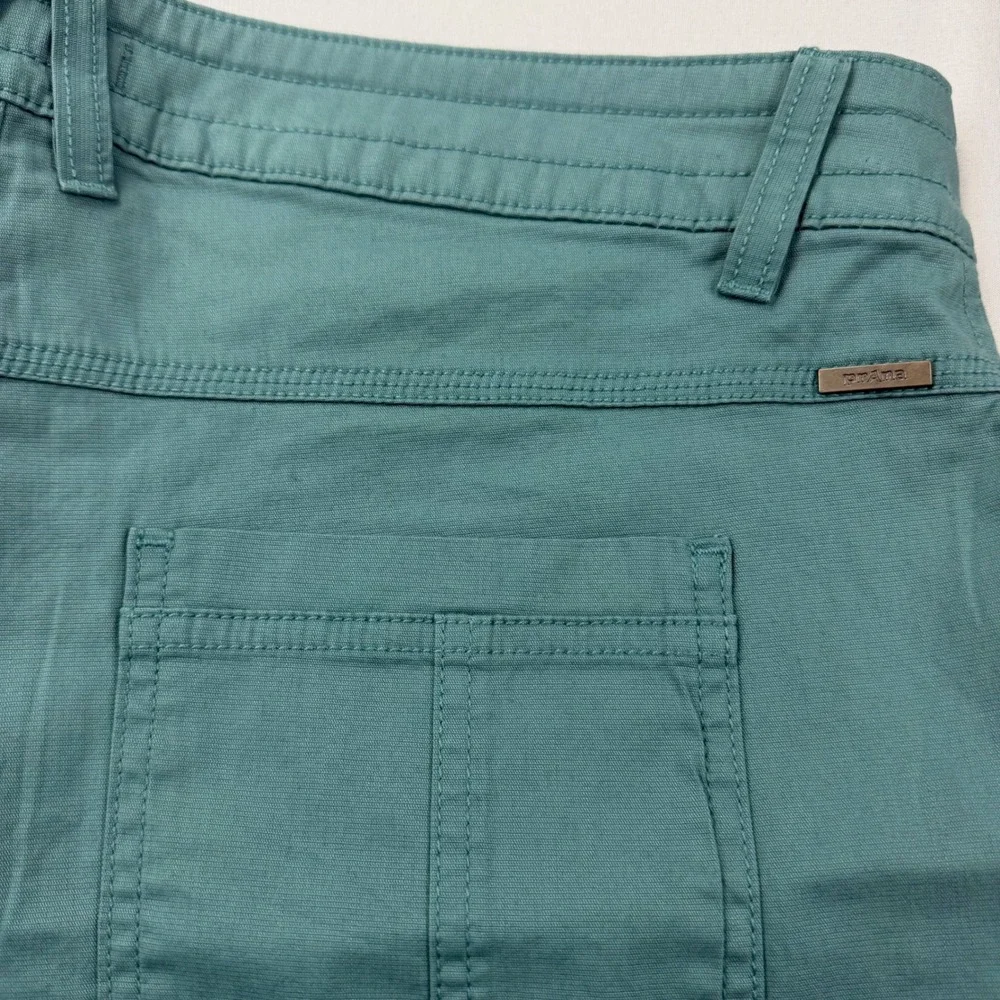 prAna Shorts Women 12/31 Teal Organic Cotton Stretch Outdoor Hiking Patch Pocket